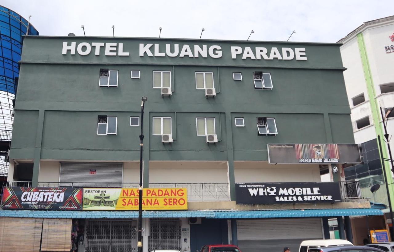 Hotel V At Parade
